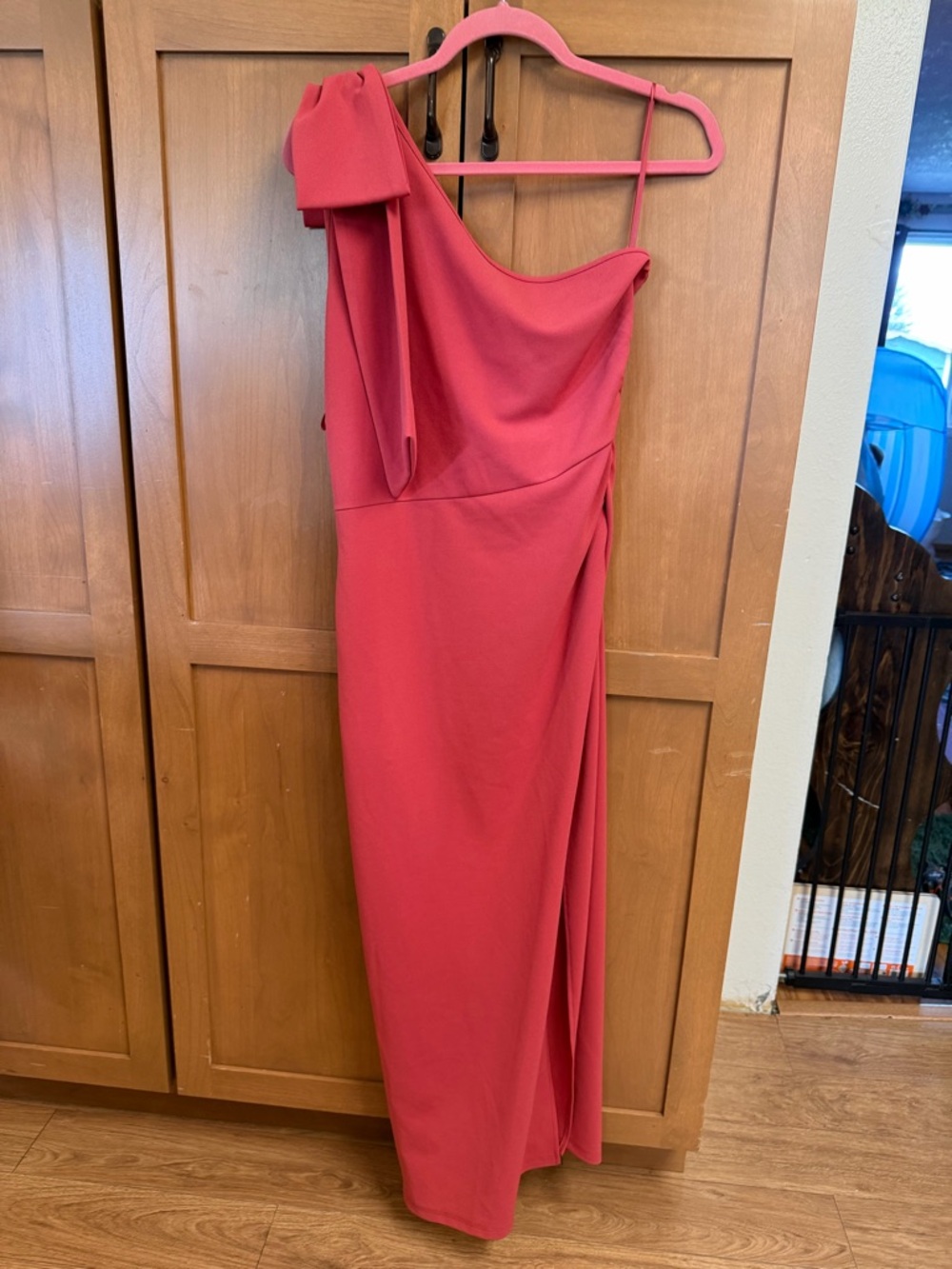 One-Shoulder Coral-Red Evening Gown with Draped Shoulder